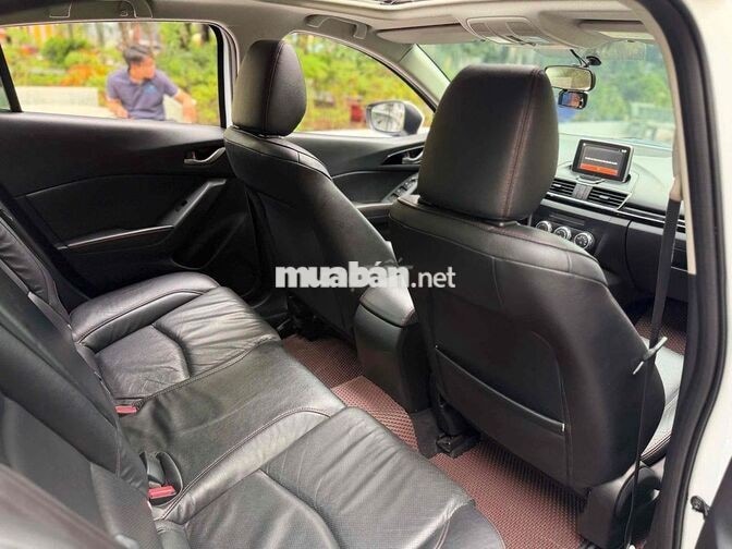 Mazda 3 2016 1.5 AT 120000 km trắng