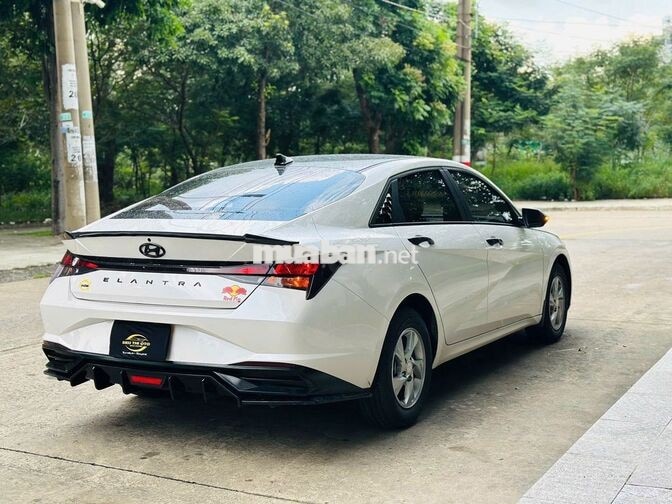 HYUNDAI ELANTRA 2023 1.6 TIÊU CHUẨN 20.000 KM