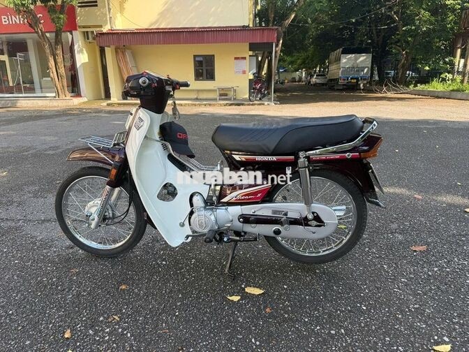 Honda Dream Thái màu Nâu