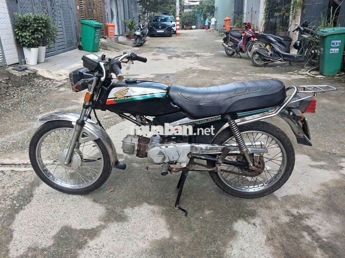 Honda Win 100 Indonesia, giao lưu xe bù trù