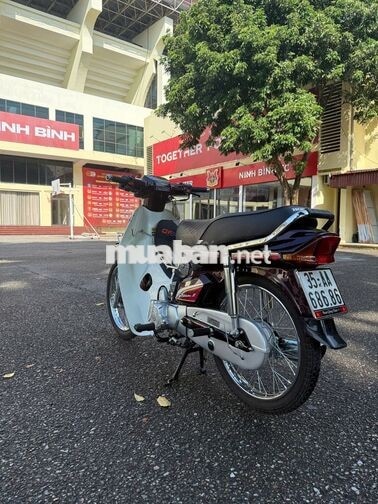 Honda Dream Thái màu Nâu