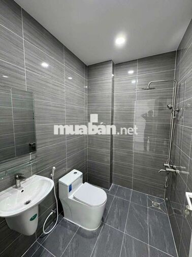 NHÀ MẶT TIỀN THỐNG NHẤT 4X21. 6PN. FULL MÁY LẠNH