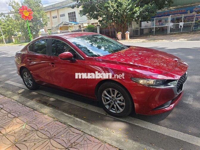 Mazda 3 Deluxe 2024 9000km Đỏ