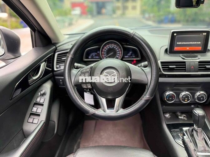Mazda 3 2016 1.5 AT 120000 km trắng