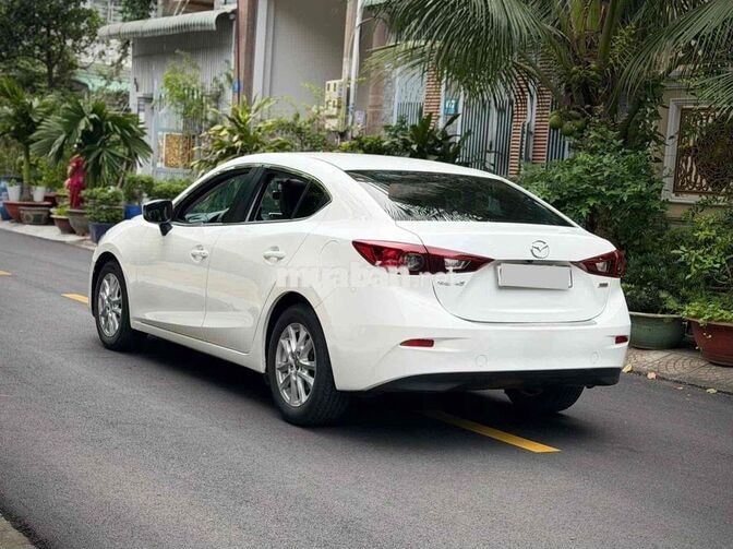 Mazda 3 2016 1.5 AT 120000 km trắng
