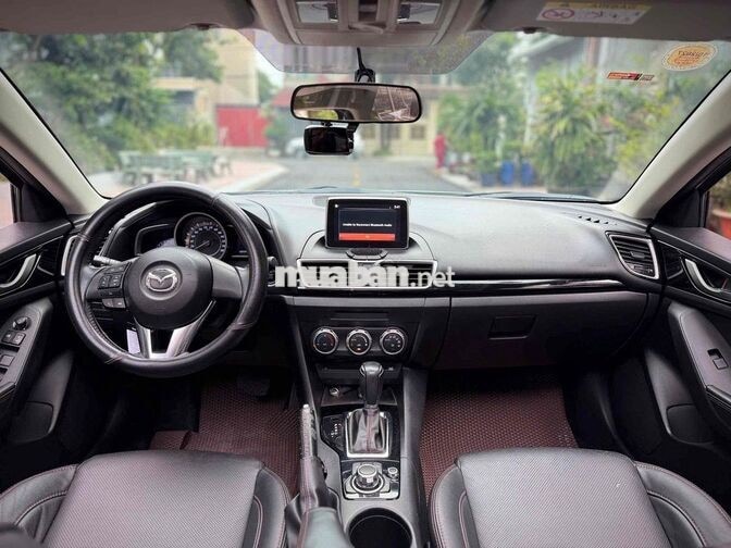Mazda 3 2016 1.5 AT 120000 km trắng