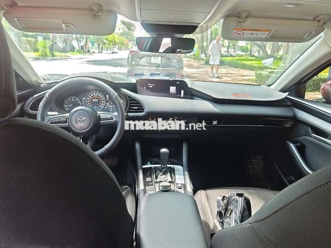 Mazda 3 Deluxe 2024 9000km Đỏ