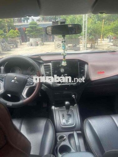Mitsubishi Triton 2020 5 chỗ 63336 km trắng