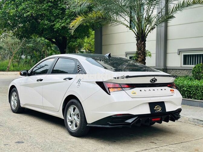 HYUNDAI ELANTRA 2023 1.6 TIÊU CHUẨN 20.000 KM