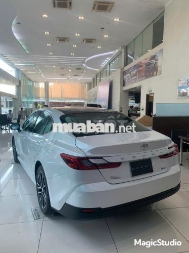 Xe Toyota Camry 2.5 HEV Top 2026 - 1 Tỷ 440 Triệu