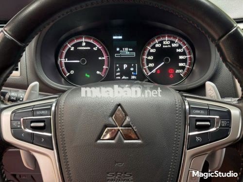 Xe Mitsubishi Triton Athlete 4x4 AT Mivec 2021