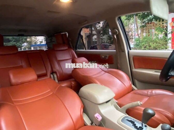 Toyota Fortuner 2010 Tự động Bạc