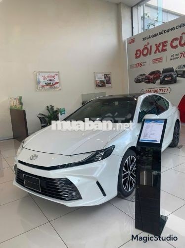 Xe Toyota Camry 2.5 HEV Top 2026 - 1 Tỷ 440 Triệu
