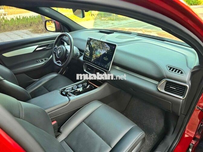 VinFast VF 8 2022 Plus Đỏ