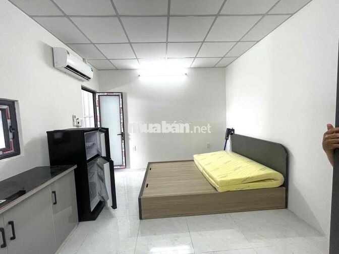 phòng cuối tháng trống, dương quảng hàm gò vấp