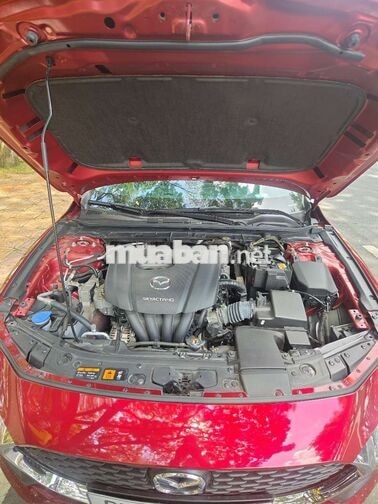 Mazda 3 Deluxe 2024 9000km Đỏ