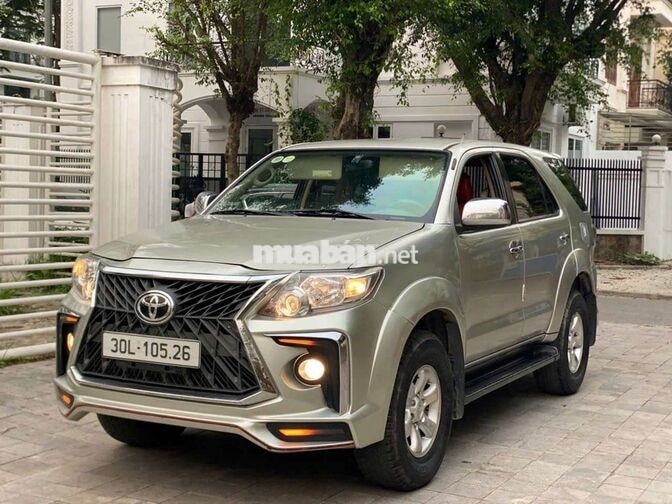 Toyota Fortuner 2010 Tự động Bạc