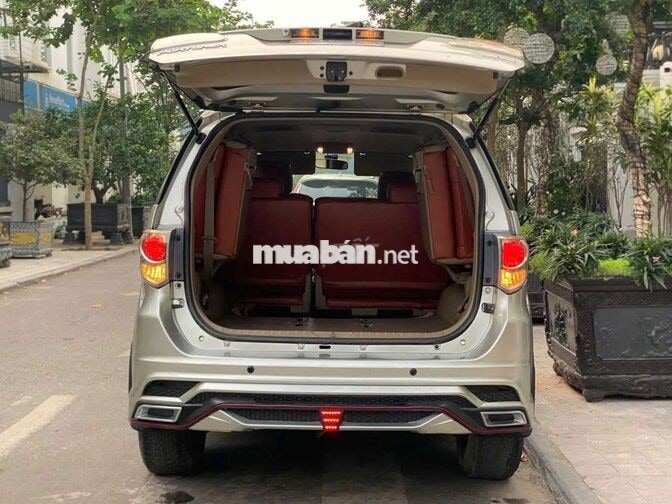 Toyota Fortuner 2010 Tự động Bạc