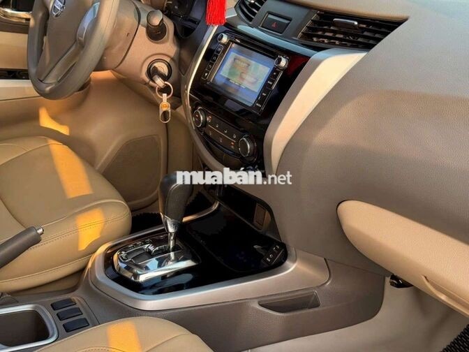 NISSAN NAVARA 2016 EL 2.5AT 4X2 CAM