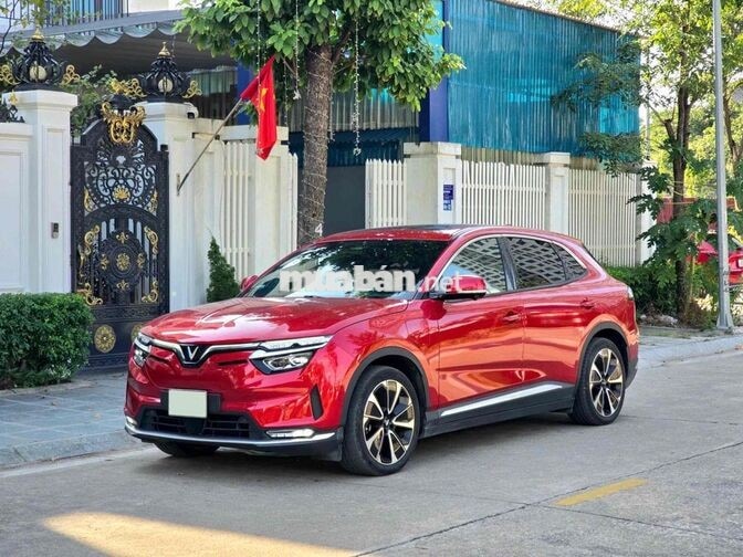 VinFast VF 8 2022 Plus Đỏ