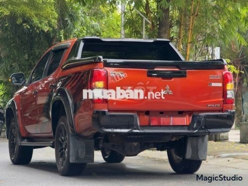 Xe Mitsubishi Triton Athlete 4x4 AT Mivec 2021