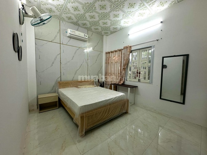 NHÀ VƯỜN NGHỈ DƯỠNG (nhà thích hợp cho nghĩ dưỡng, vườn rộng có cây )