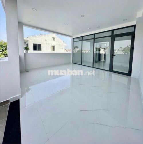 HOT! Cho thuê nhà góc 2MT Phổ Quang -Hầm 5 Tầng -DTSD 600m2- Giá 35tr
