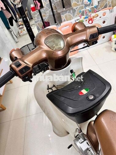 Xe máy Halim Super Cub 2018 màu nâu