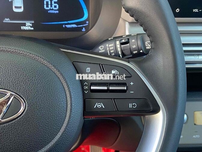 Hyundai Stargazer Cao cấp 6 ghế 2022 17.000 km