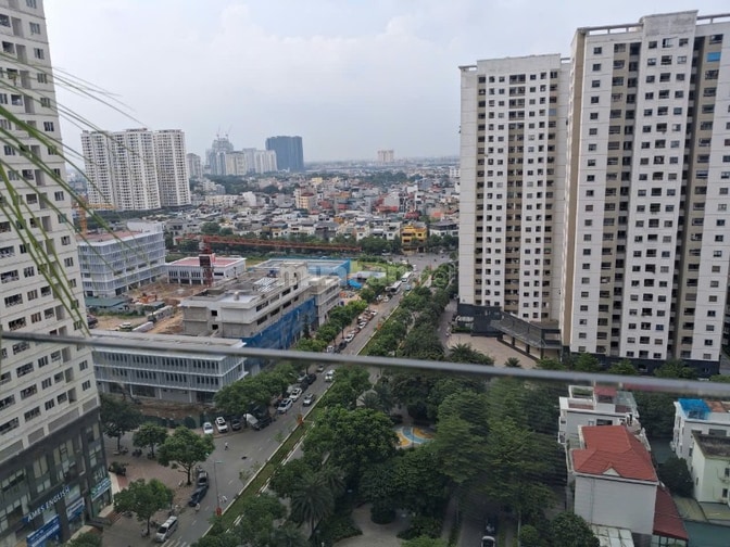 Tôi cần bán căn hộ 95m chung cư N04B giá chỉ 81.5tr/m2, đủ nội thất