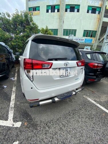 Toyota Innova 2019 2.0G STD Trắng