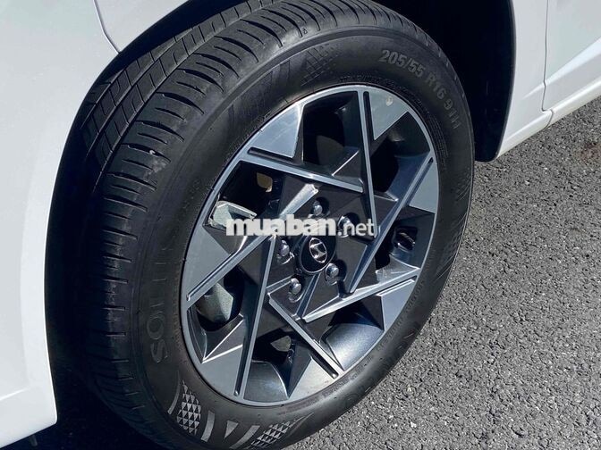 Hyundai Stargazer Cao cấp 6 ghế 2022 17.000 km