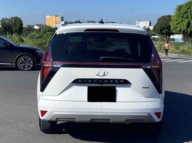 Hyundai Stargazer Cao cấp 6 ghế 2022 17.000 km