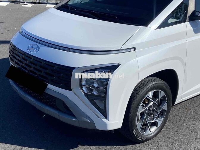 Hyundai Stargazer Cao cấp 6 ghế 2022 17.000 km
