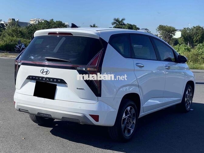 Hyundai Stargazer Cao cấp 6 ghế 2022 17.000 km