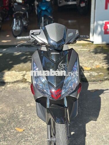 Honda Air Blade màu đen đỏ