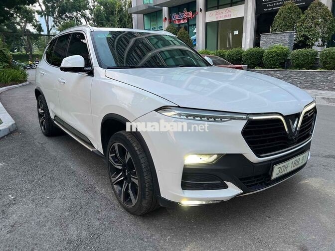 VinFast Lux SA 2.0 2021 Premium 4x4 Trắng