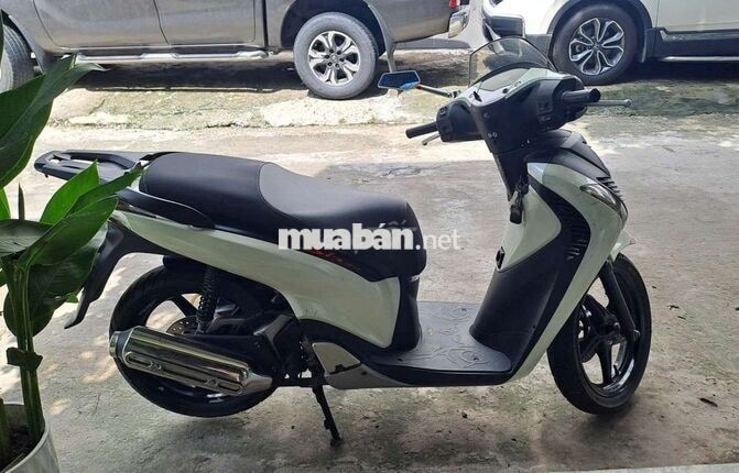 HONDA SH150 MÀU TRẮNG