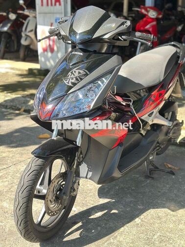 Honda Air Blade màu đen đỏ