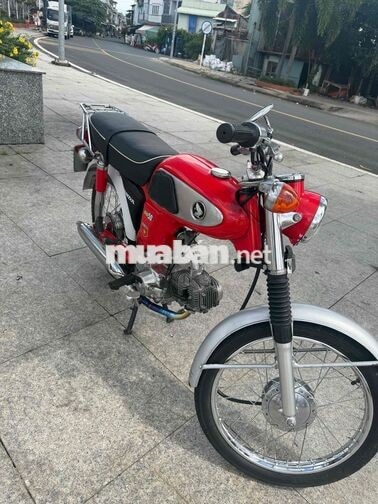 Honda SS50 50cc màu đỏ