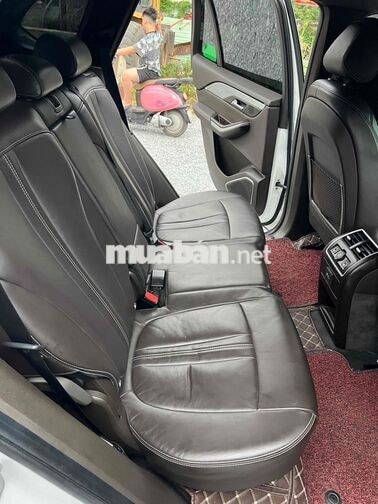 VinFast Lux SA 2.0 2021 Premium 4x4 Trắng