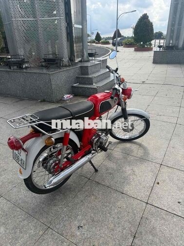 Honda SS50 50cc màu đỏ