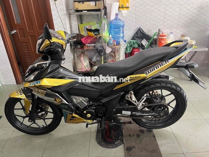 Honda Winner 2017 Vàng đen