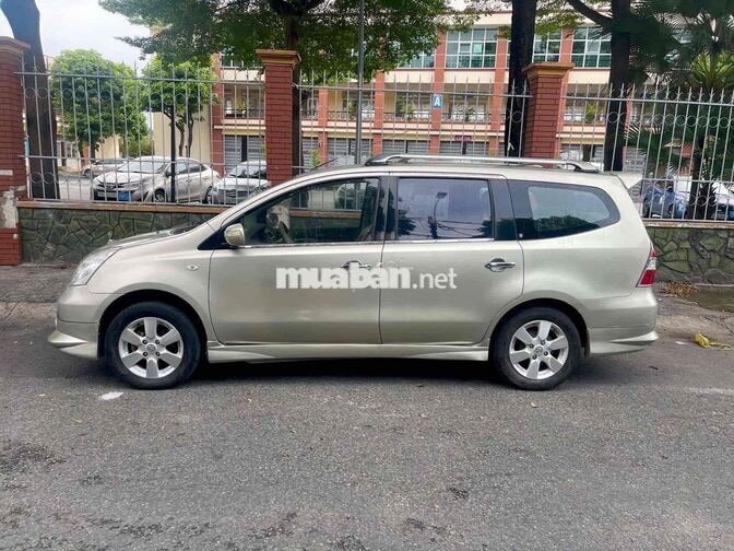 NISSAN GRAND LIVINA 2011 7 CHỖ SỐ SÀN 17 VẠN VÀNG