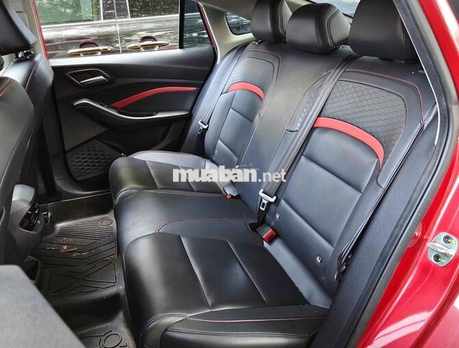 MG5 2024 Luxury 16000km mới tinh hỗ trợ góp