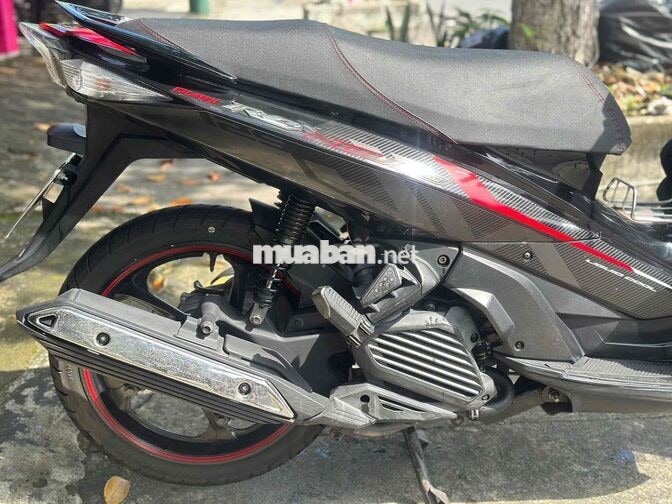 Yamaha Nouvo 6 SX màu Đỏ đen