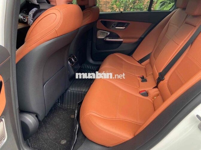 Mercedes-Benz C200 2022 Avantgarde Plus Trắng