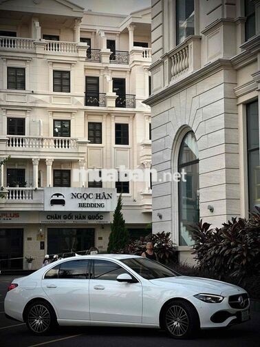 Mercedes-Benz C200 2022 Avantgarde Plus Trắng