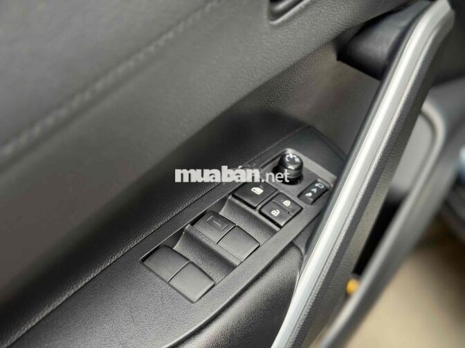 COROLLA CROSS 1.8V 2022 - LƯỚT 27,000KM - GIÁ TL