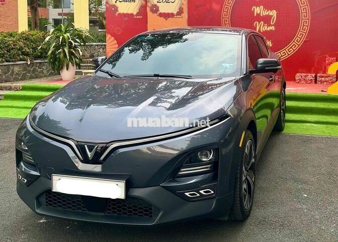 VinFast vf6 plus Xám 49.000 km